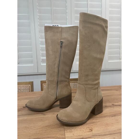 Born Women's Thea Boots Natural Dijon Suede Size 8 NWOB Comfy Long-lasting - Picture 3 of 12